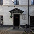 Кофейня "Гнуздь", Бутик-Отель Дом с гаргульями