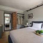 Апартаменты (Однокомнатные  Делюкс Apt# 201), Бутик-Отель Дом с гаргульями