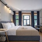 Апартаменты (Однокомнатные  Делюкс Apt# 201), Бутик-Отель Дом с гаргульями