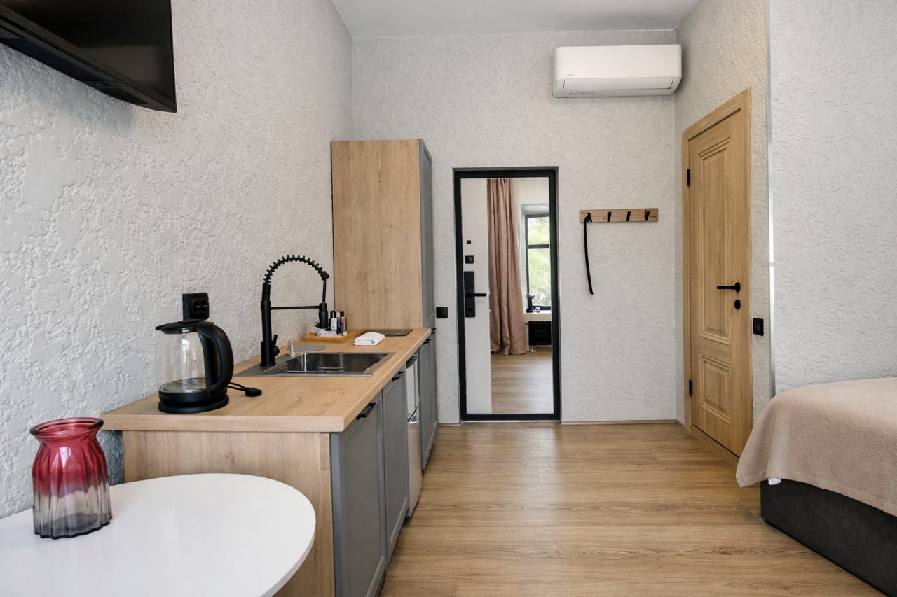 Люкс (Однокомнатный люкс Apt# 205), Бутик-Отель Дом с гаргульями