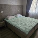 Апартаменты (Вид на внутренний двор), Гостевой дом Ахмат