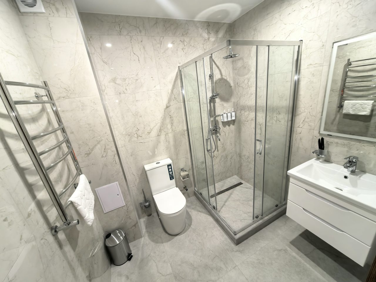 Двухместный (Стандарт с балконом и 1 или 2 кроватями), Гостевой дом Четыре сезона