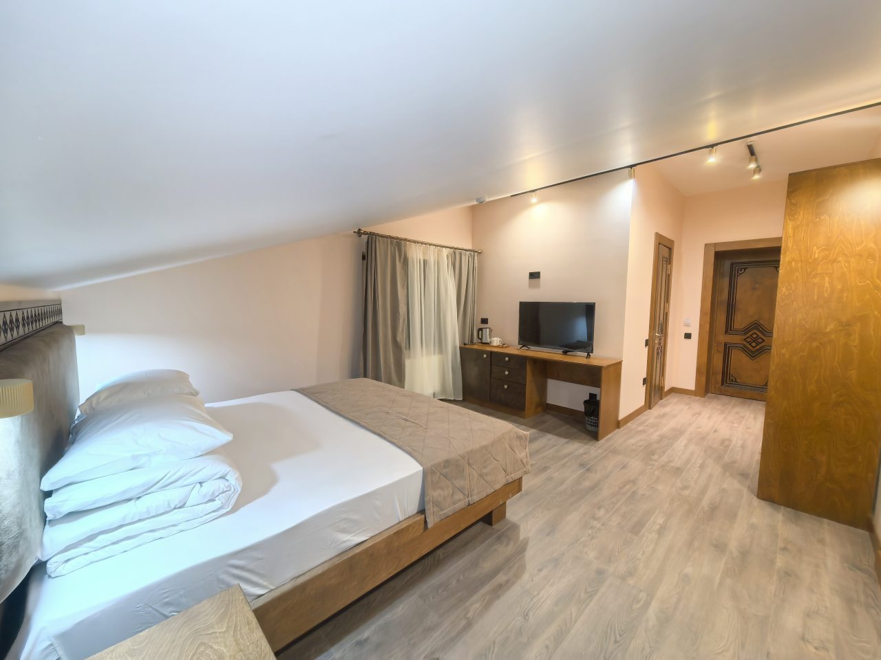 Двухместный (Стандарт без балкона и 1 кроватью), Гостевой дом Четыре сезона