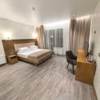 Двухместный (Полулюкс с балконом), Гостевой дом Четыре сезона