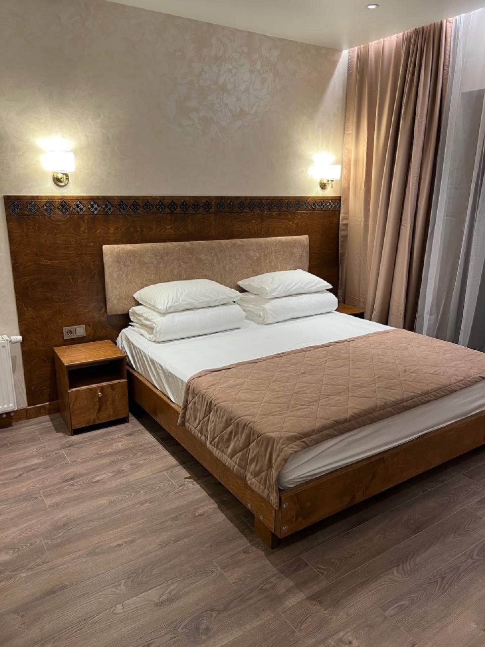 Четырехместный (Полулюкс с балконом), Гостевой дом Четыре сезона