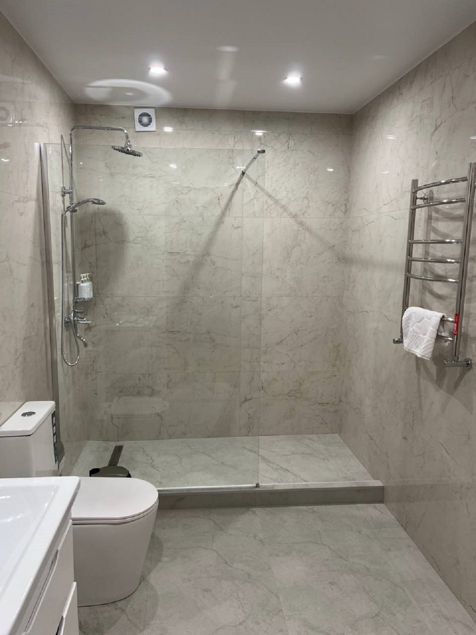 Четырехместный (Полулюкс с балконом), Гостевой дом Четыре сезона