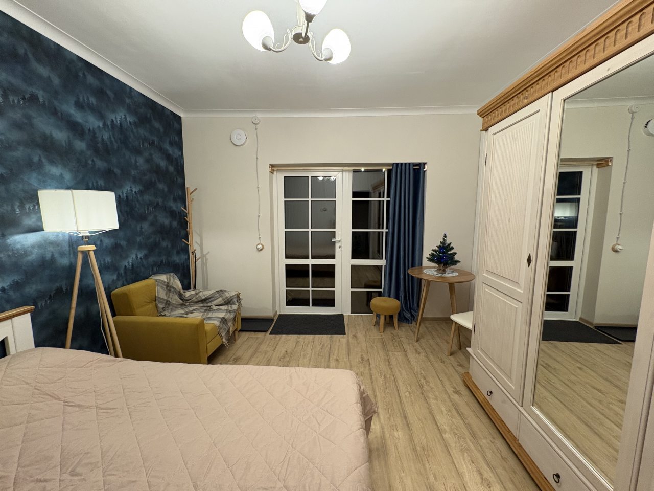 Таунхаус (Твинхаус с видом на лес), Кемпинг Бочка на карте