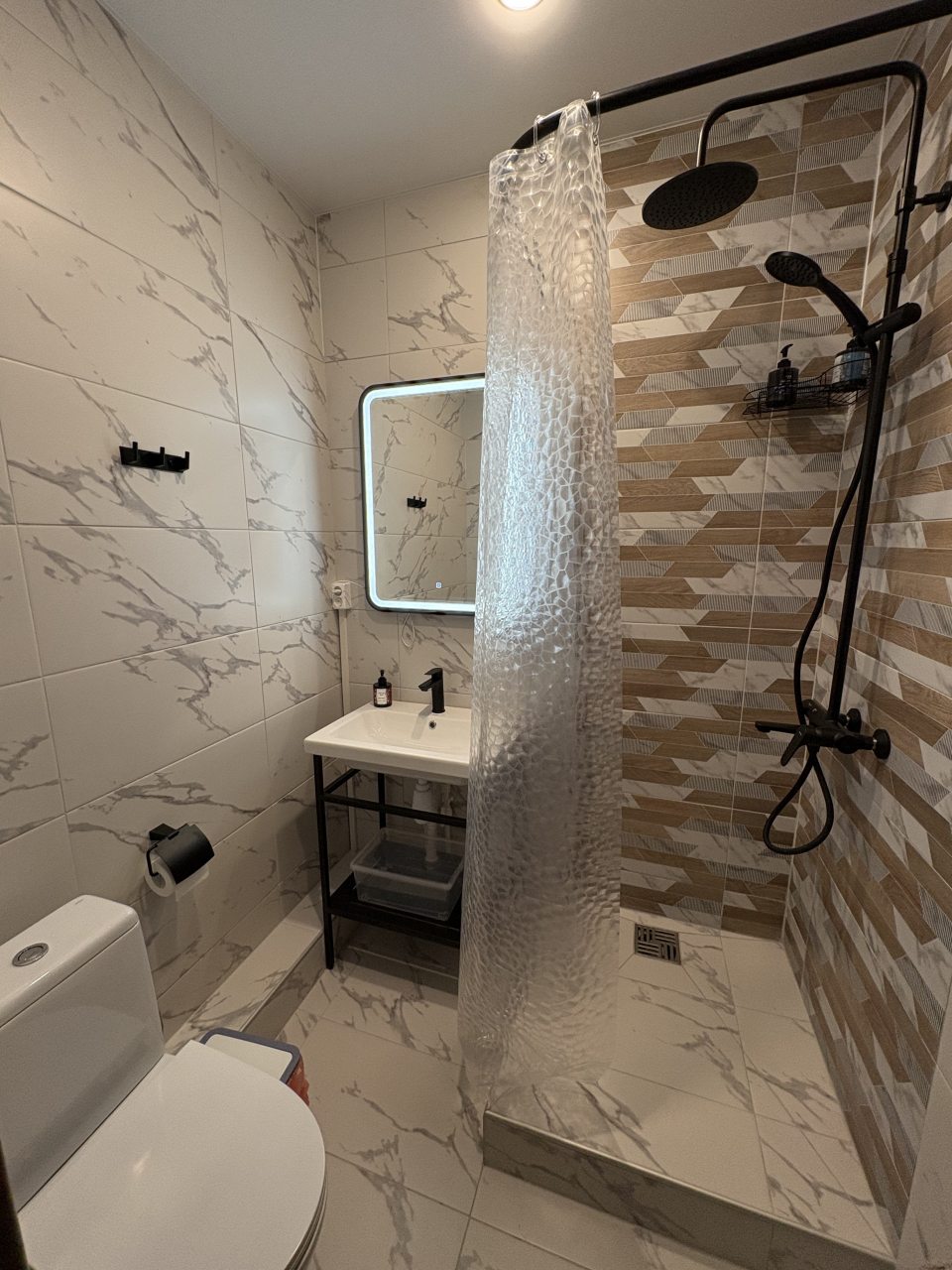 Таунхаус (Твинхаус с видом на лес), Кемпинг Бочка на карте