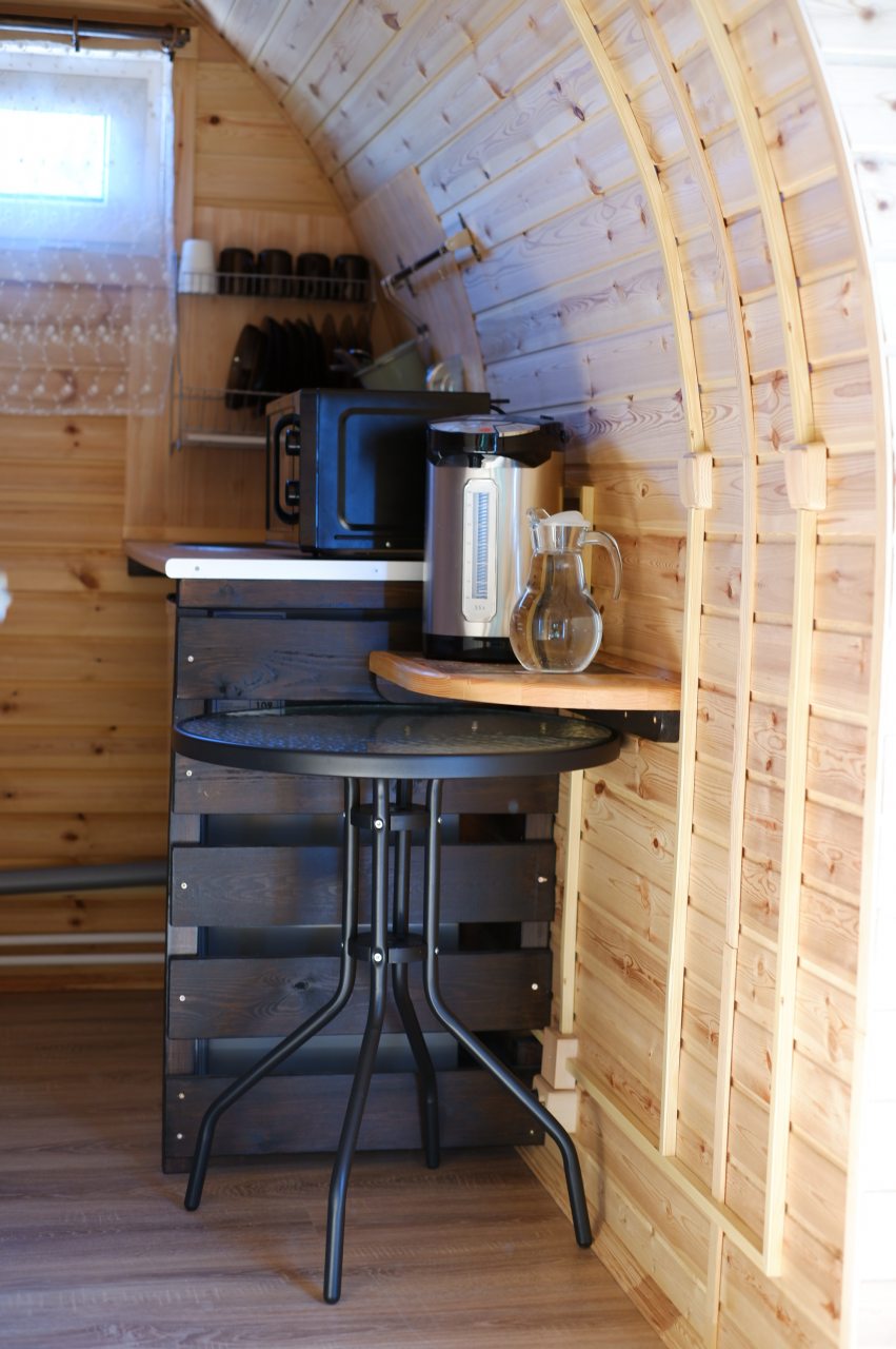 Мини-дом (Арочный домик на краю леса с центральным входом, ул. Советская,52), Кемпинг Бочка на карте