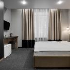 Двухместный (Стандарт с двуспальной кроватью), Гостиница Максим Белая Башня