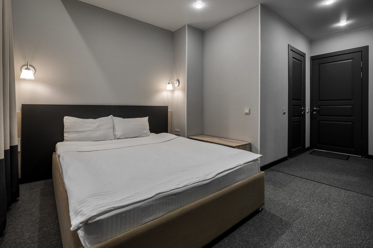 Двухместный (Стандарт с двуспальной кроватью), Гостиница Максим Белая Башня