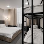 Трёхместный и более (Семейный с двухъярусной кроватью), Гостиница Максим Белая Башня