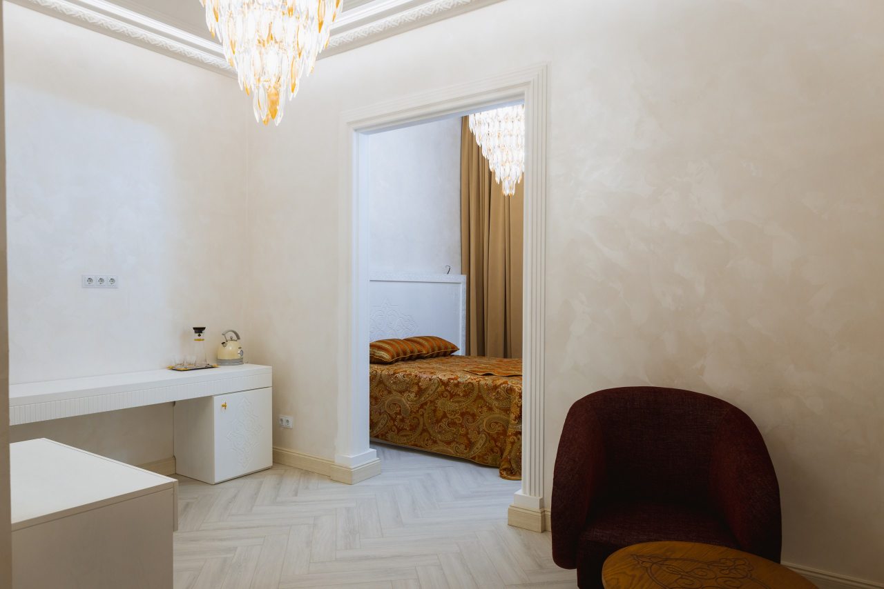 Двухместный (Двухкомнатный стандарт с двуспальной кроватью), Отель Skyline Plaza