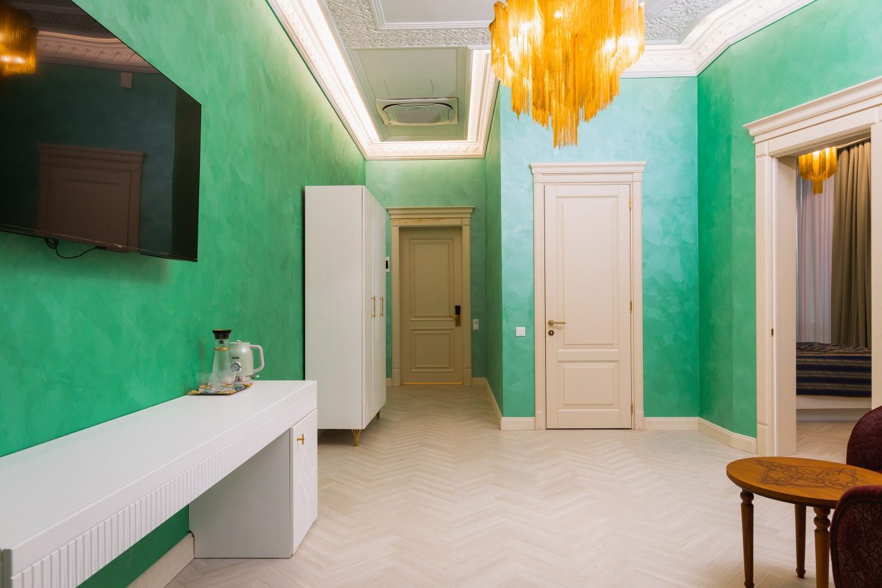 Люкс (Двухкомнатный с панорамным видом на город), Отель Skyline Plaza