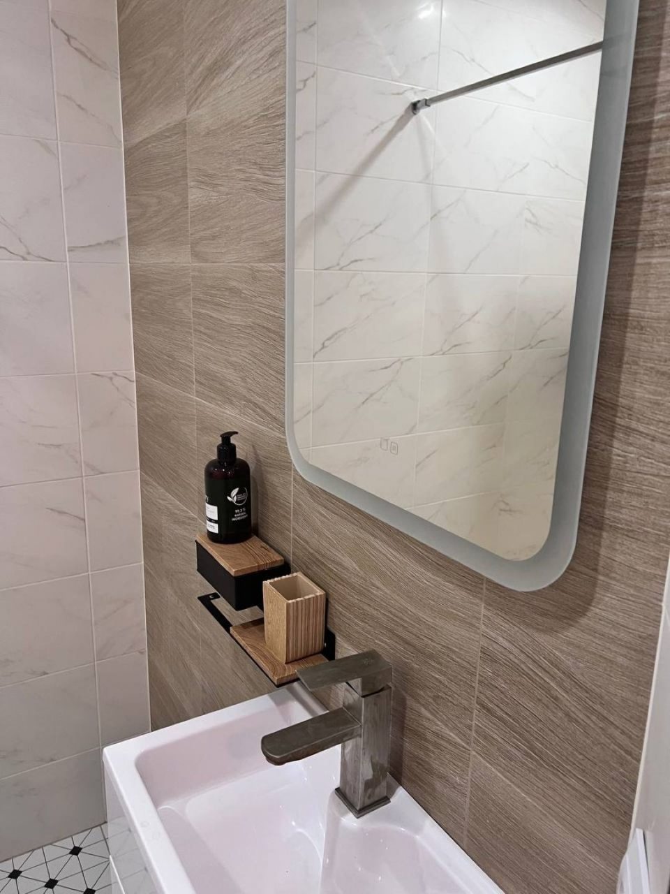 Полулюкс, Оздоровительный центр Веда