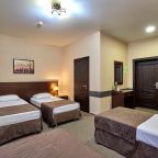 Четырехместный (Четырехместный местный), Отель RIPOSO