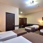 Четырехместный (Четырехместный местный), Отель RIPOSO