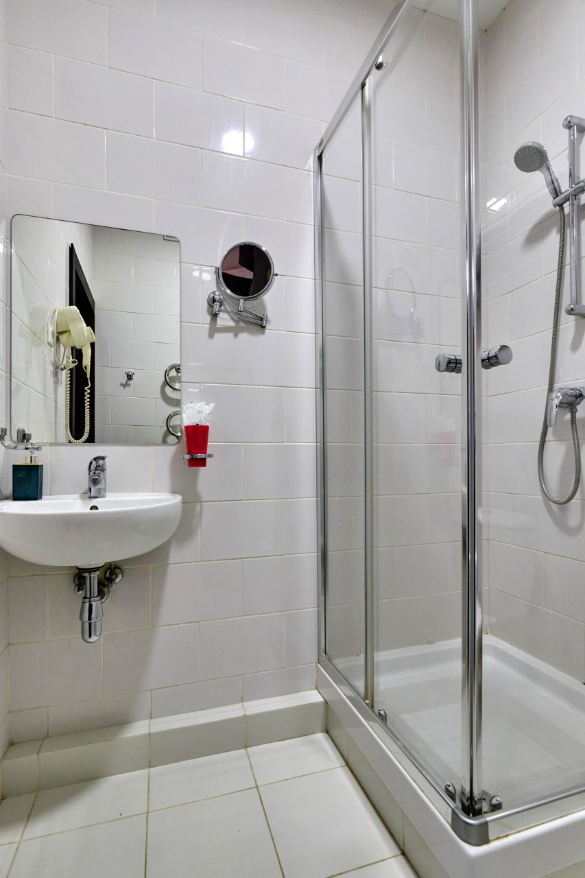 Четырехместный (Четырехместный местный), Отель RIPOSO