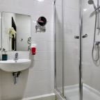 Четырехместный (Четырехместный местный), Отель RIPOSO