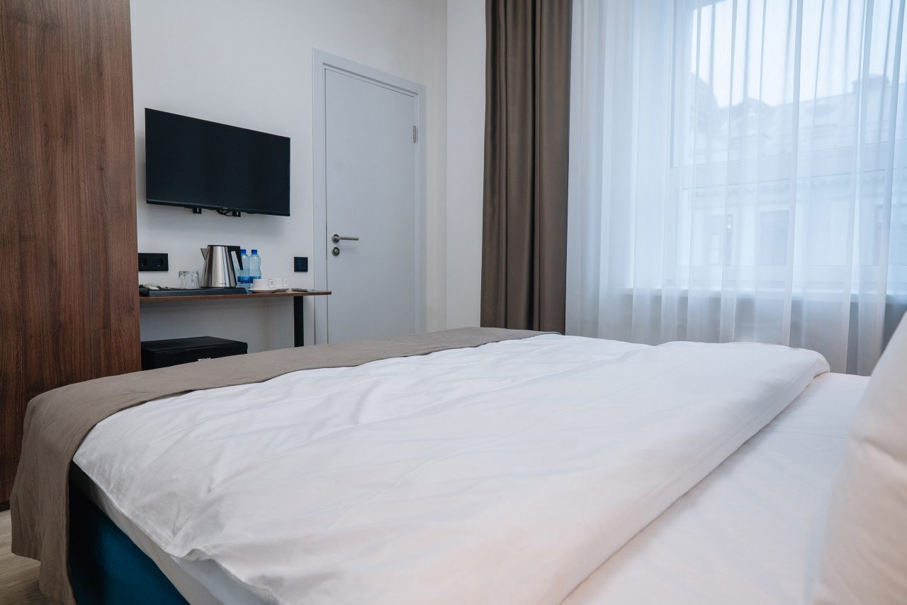 Двухместный (ЭКОНОМ С 1 КРОВАТЬЮ), Отель AMATI KAZAN HOTEL 3*