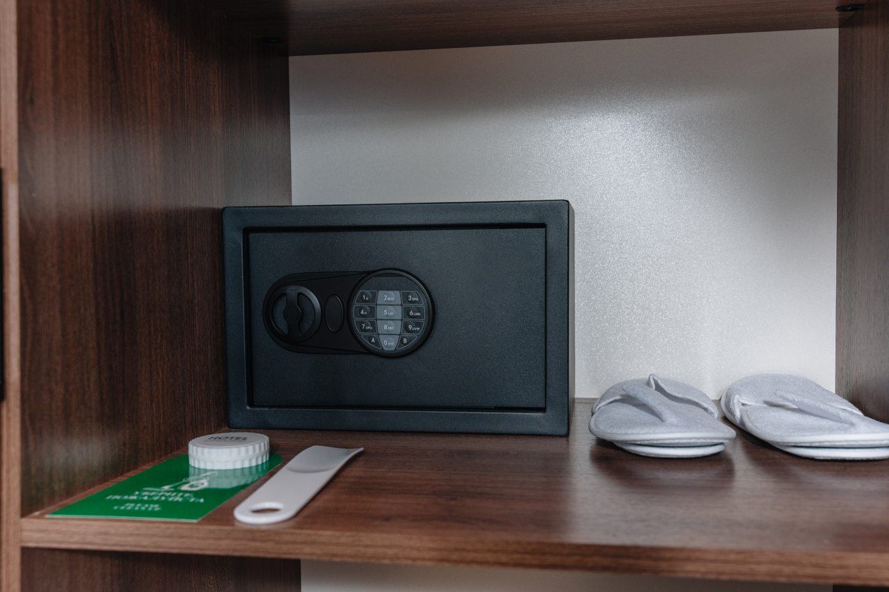 Двухместный (СТАНДАРТ С 1 КРОВАТЬЮ), Отель AMATI KAZAN HOTEL 3*