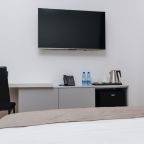 Номер (УЛУЧШЕННЫЙ С 1 КРОВАТЬЮ И ДИВАНОМ), Отель AMATI KAZAN HOTEL 3*