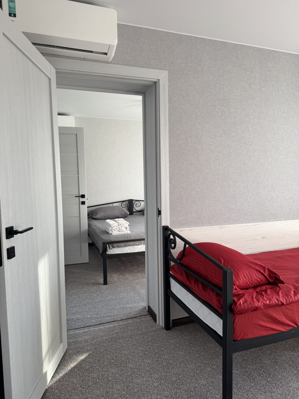 Трёхместный и более (Семейный двухкомнатный), Отель ААА