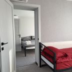 Трёхместный и более (Семейный двухкомнатный), Отель ААА