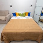 Двуспальная кровать