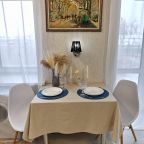 Обеденный стол