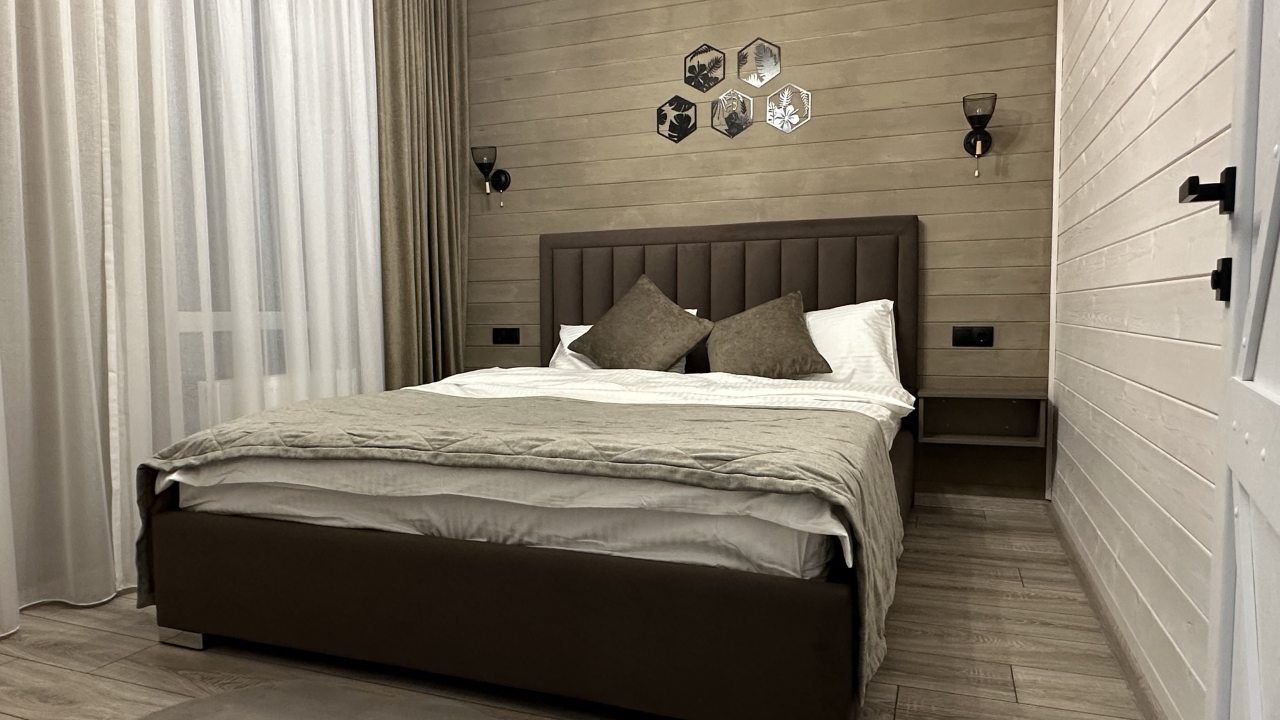 Вилла (TOP), База отдыха Три богатыря