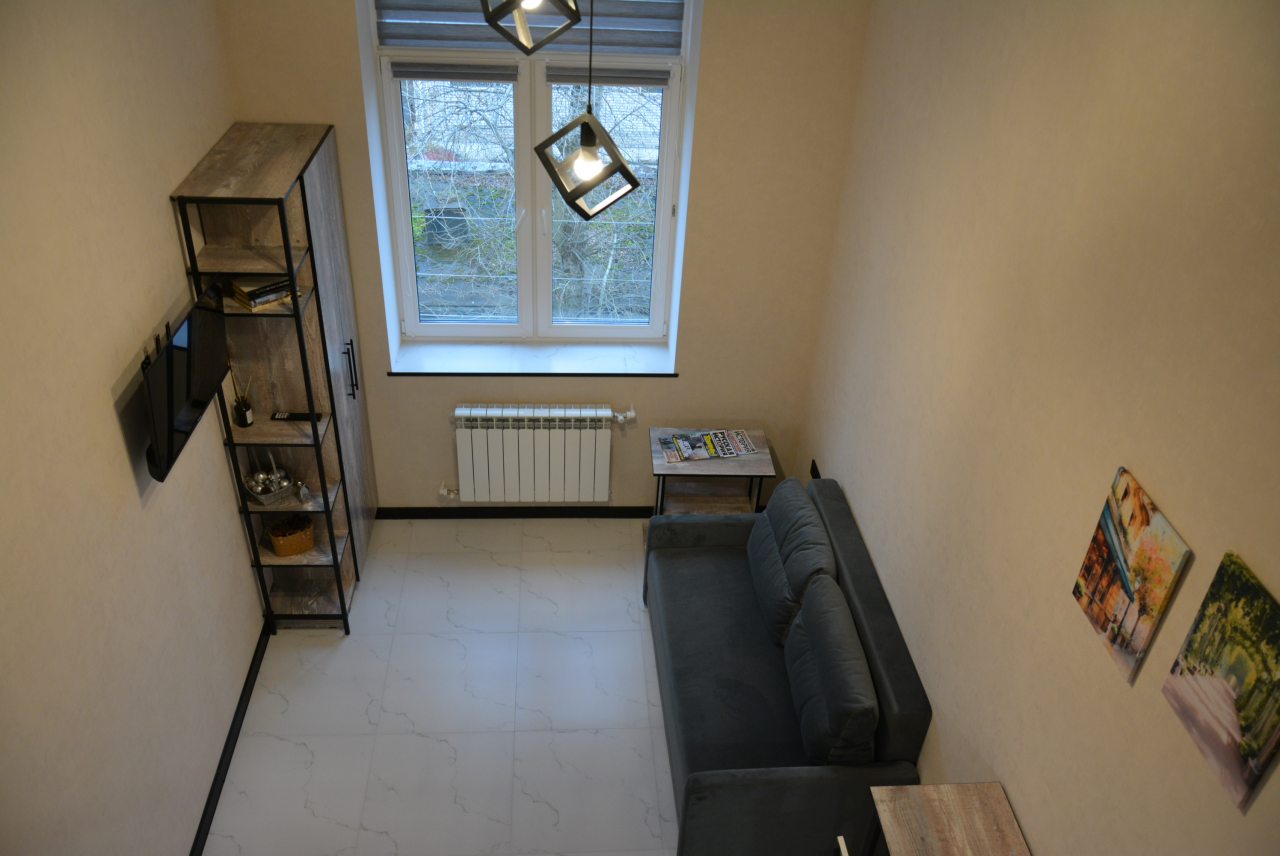 Апартаменты (Гости любят теплоту), Апартаменты Добрый дом