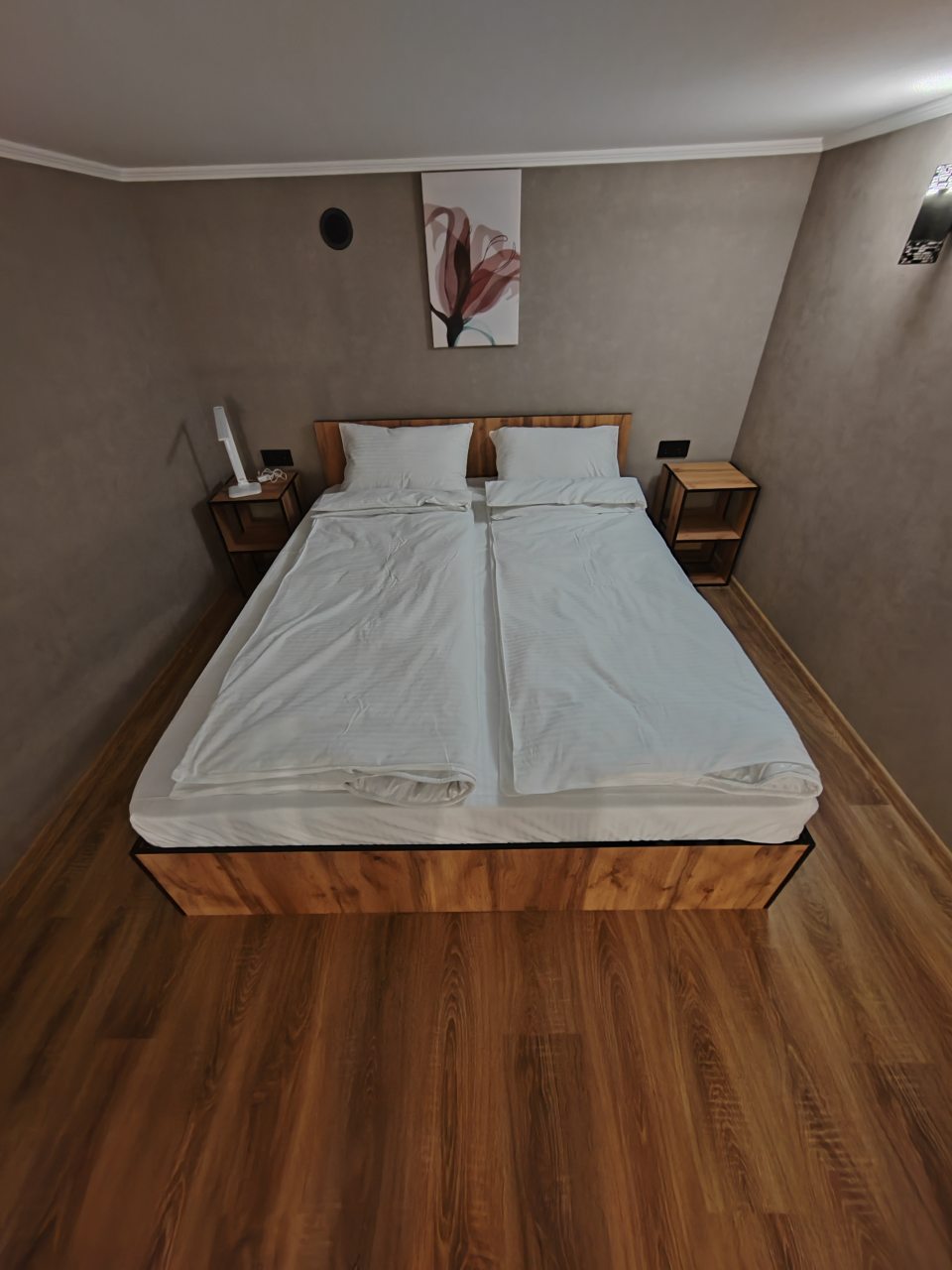 Апартаменты (Гости любят теплоту), Апартаменты Добрый дом