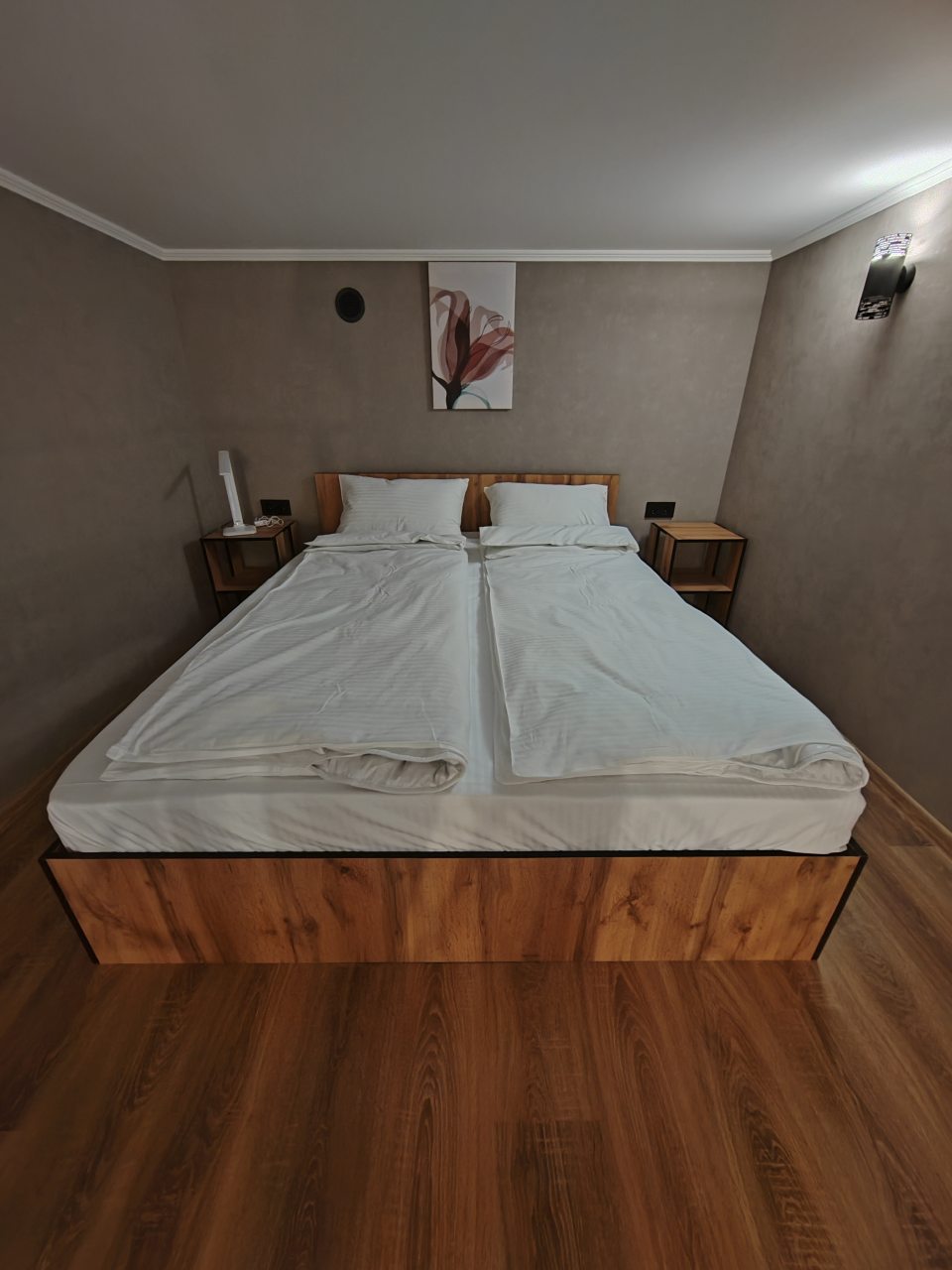 Апартаменты (Гости любят теплоту), Апартаменты Добрый дом