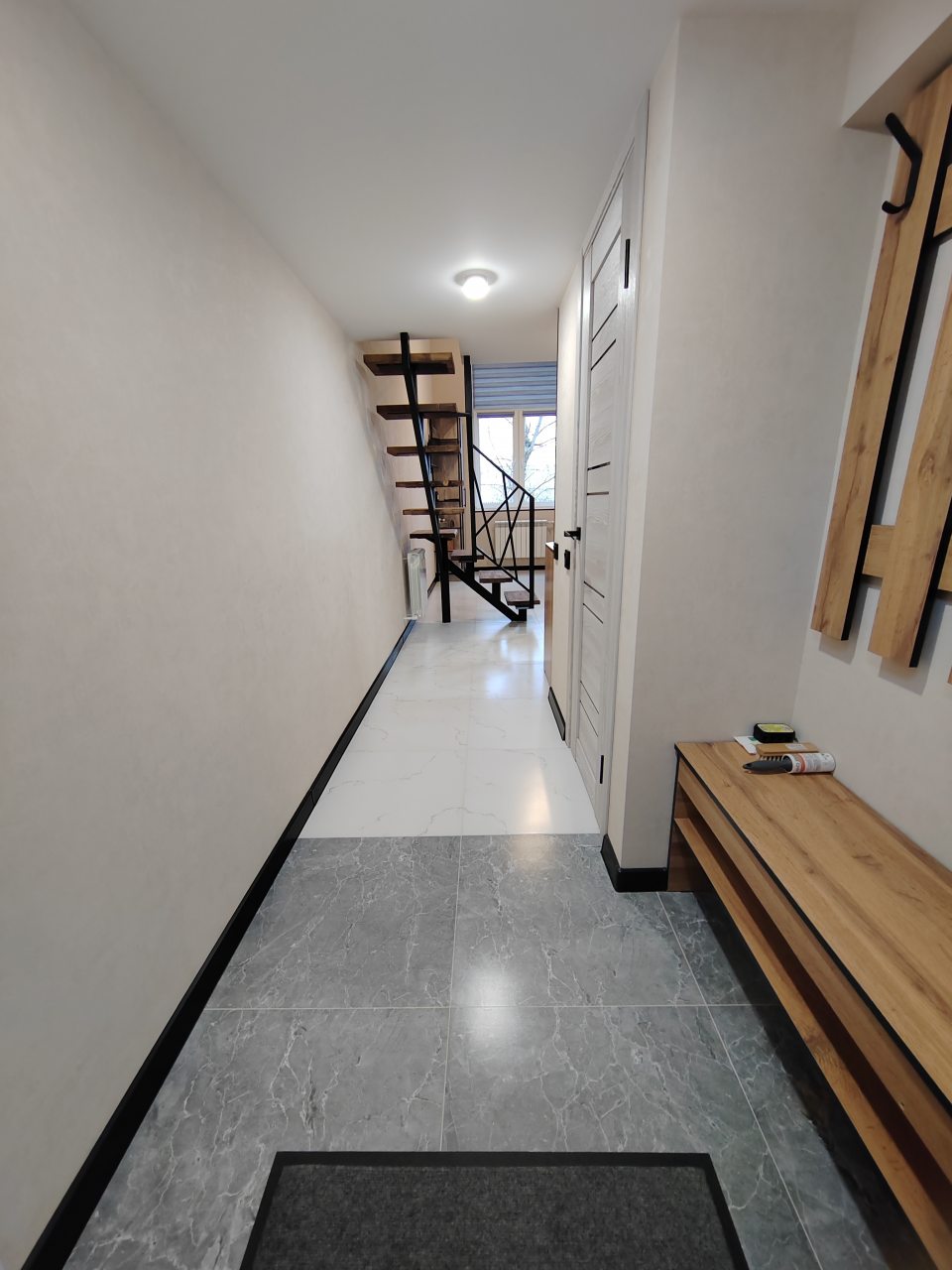 Апартаменты (Гости любят теплоту), Апартаменты Добрый дом