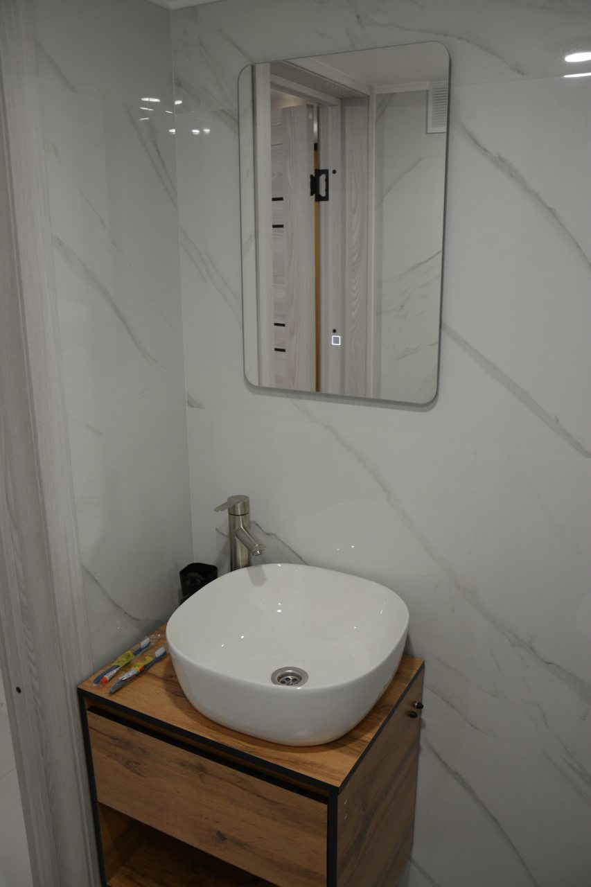 Апартаменты (Современные новые апартаменты), Апартаменты Добрый дом