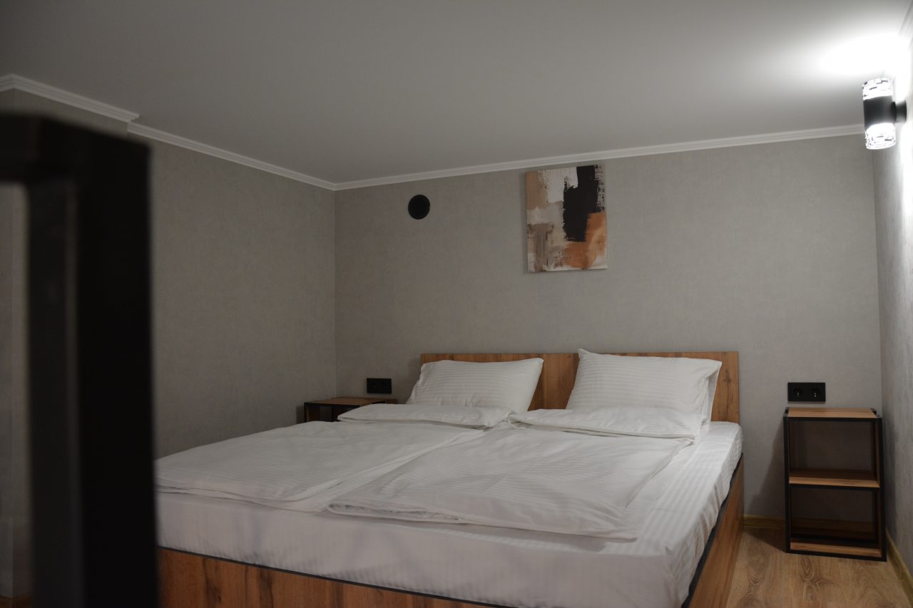 Апартаменты (Современные новые апартаменты), Апартаменты Добрый дом