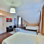 Трёхместный и более (Стандартный четырехместный номер), Гостевой дом E.V.A.