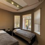 Люкс (Люкс), Гостевой дом E.V.A.