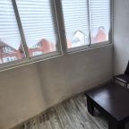 Уютная зона отдыха на балконе