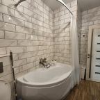 Трёхместный и более (Комфортный номер с большой ванной), Апартаменты в Подмосковье в мкр. Голландский квартал