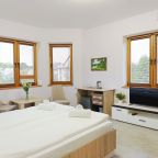 Двухместный (Стандартный Номер с 1-ой двухспальной кроватью), Отель Клевер