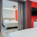 Люкс (Гарден), Гостиница Vertex