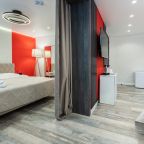 Люкс (Гарден), Гостиница Vertex