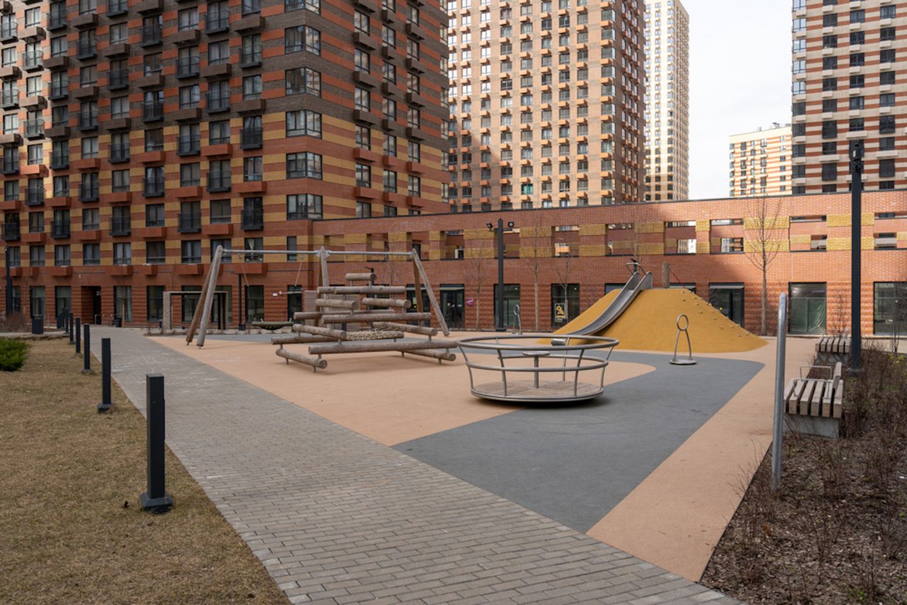 Апартаменты (UraganAPART Мечта), Апартаменты UraganAPART на Очаковском шоссе 5к5