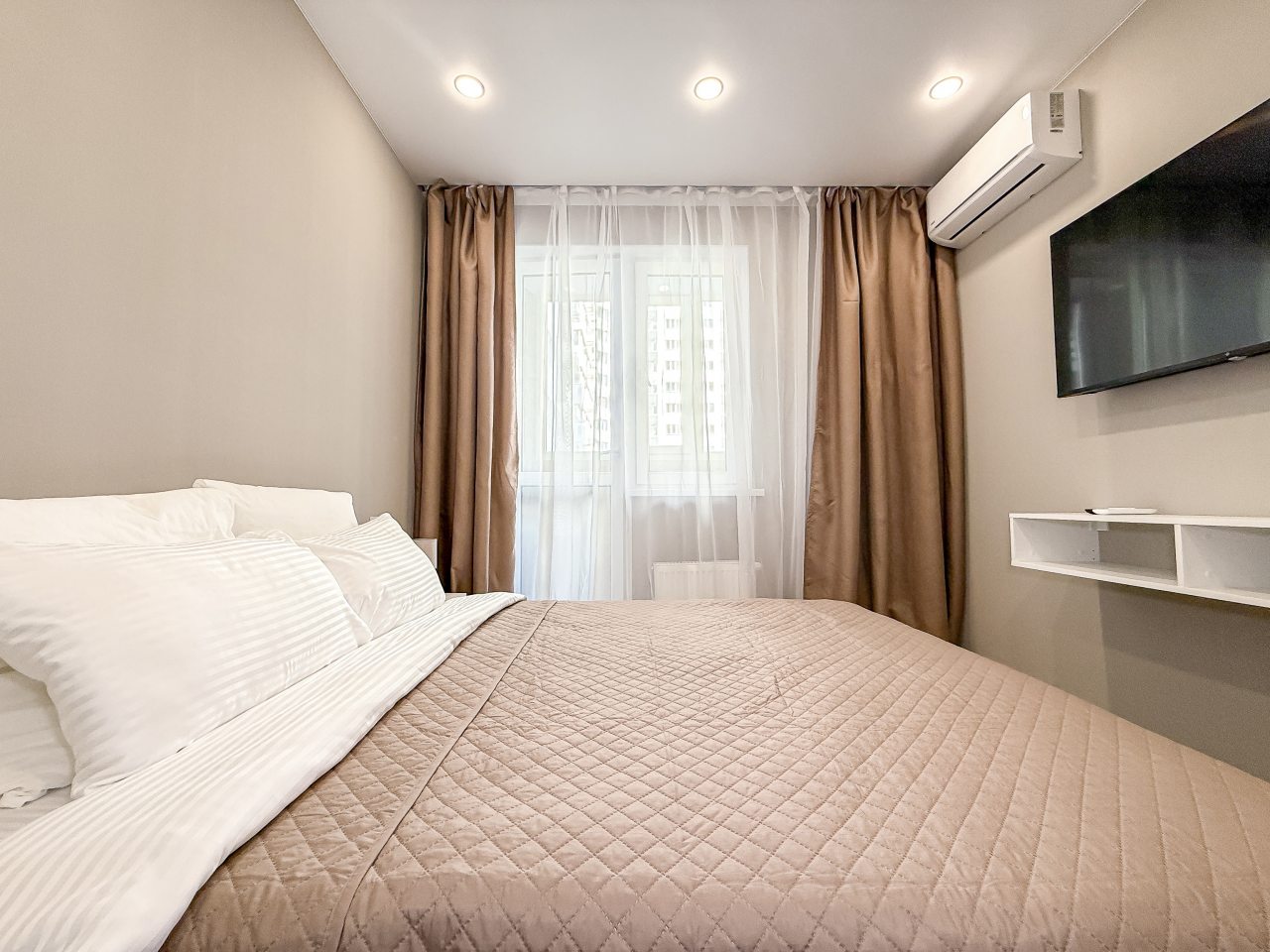 Апартаменты (Квартира на 4 гостей Эспрессо с удаленным заселением), Апартаменты Добрый Хост- ЖК Облака Центральный район