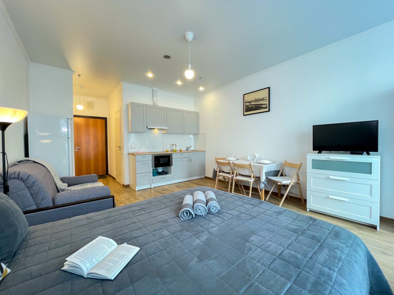 Апартаменты (В благородно-серых тонах у метро ЦСКА), Апартаменты Arenda.tut