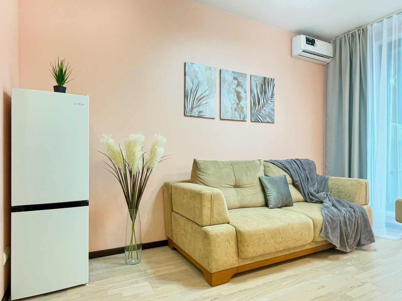 Апартаменты (На высоком этаже), Апартаменты Arenda.tut