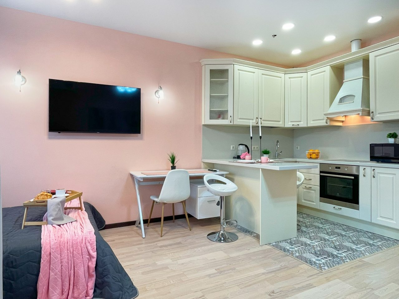 Апартаменты (На высоком этаже), Апартаменты Arenda.tut