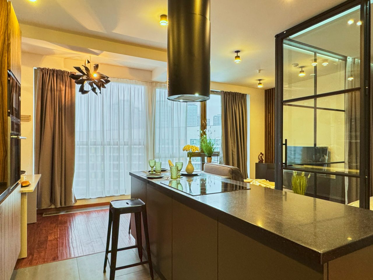 Люкс (Ультрасовременные ТЦ Авиапарк метро ЦСКА), Апартаменты Arenda.tut